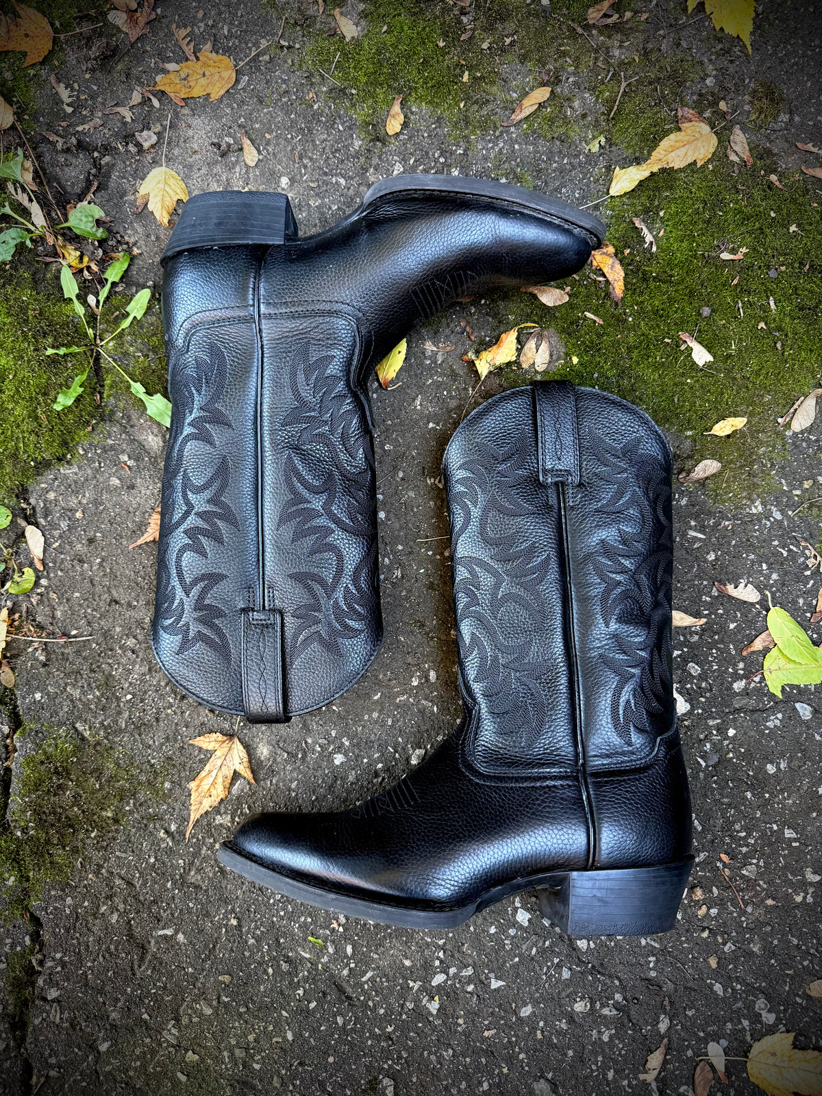 Ariat Black Leather Cowboy Boots | Men’s 9