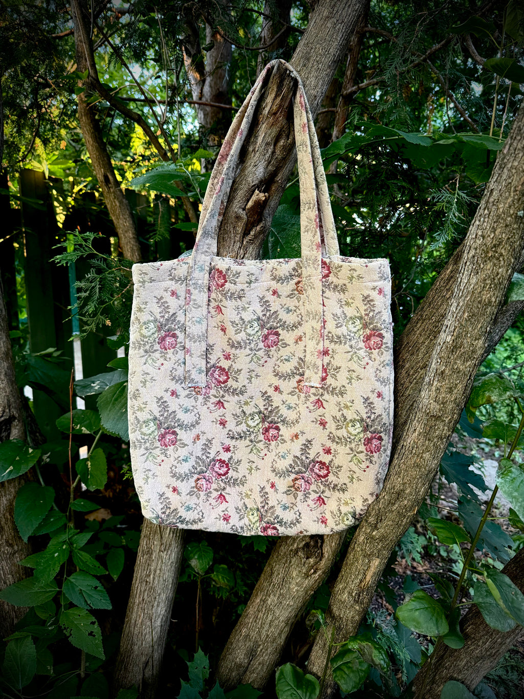 Sunday Morning Market Tote