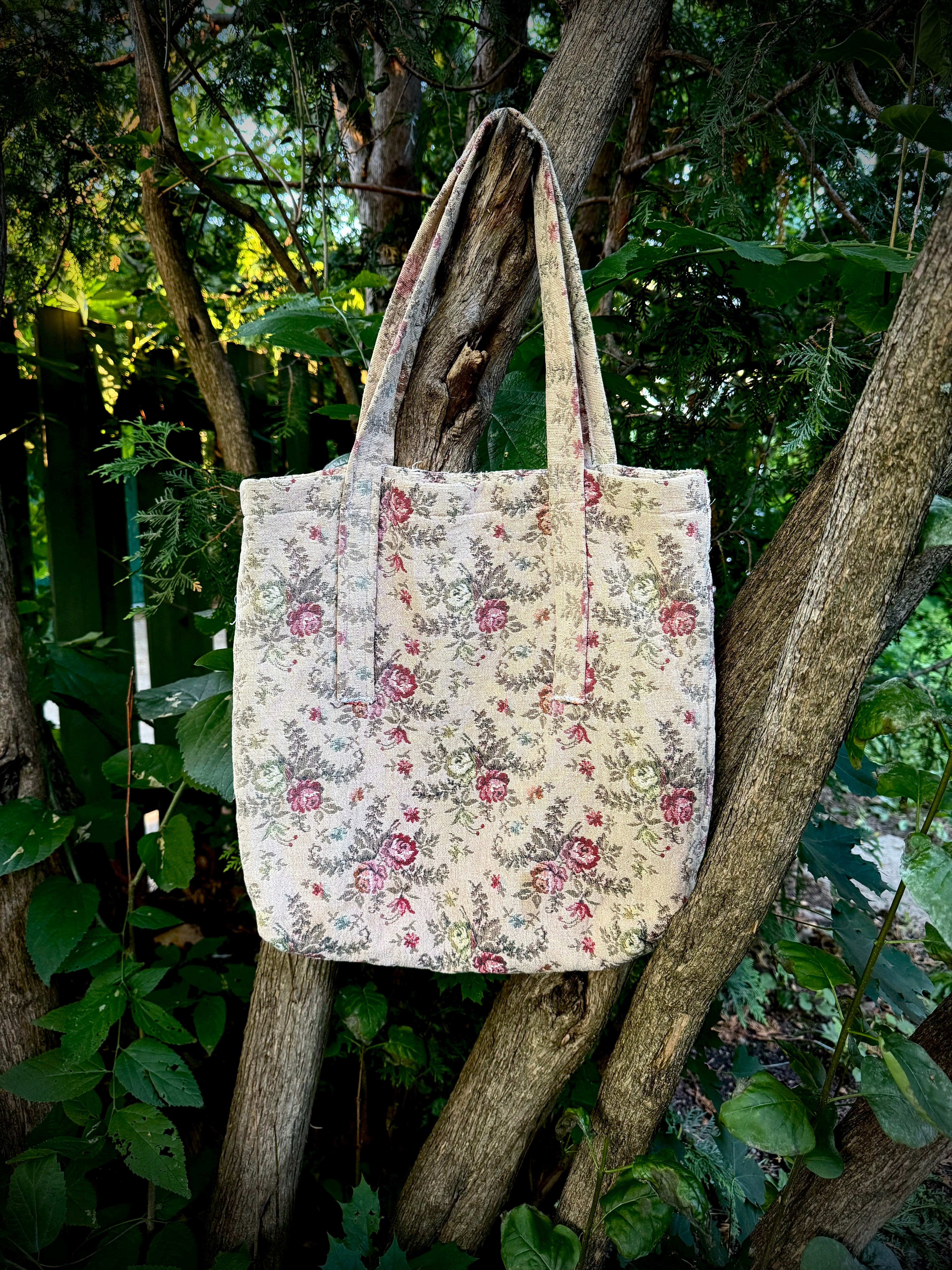 Sunday Morning Market Tote